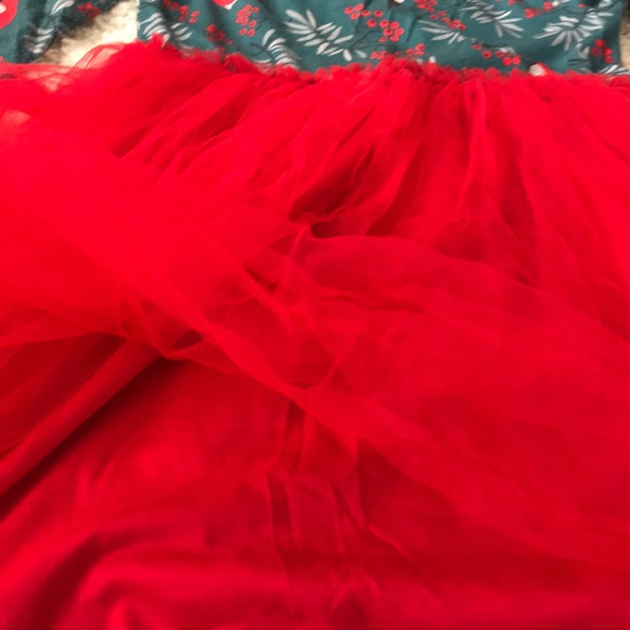 Soft dress with tulle overlay - Picture 4 of 5